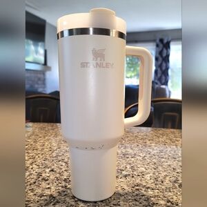 Stanley White Cream 40 oz tumbler